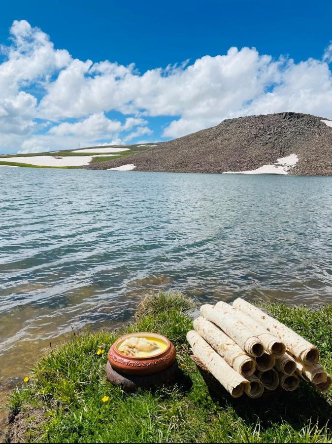Mount Aragats Aparthotel Byurakan Ngoại thất bức ảnh