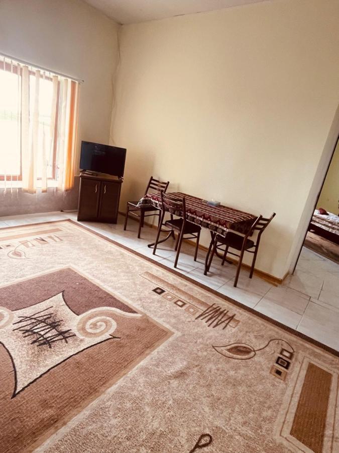 Mount Aragats Aparthotel Byurakan Ngoại thất bức ảnh